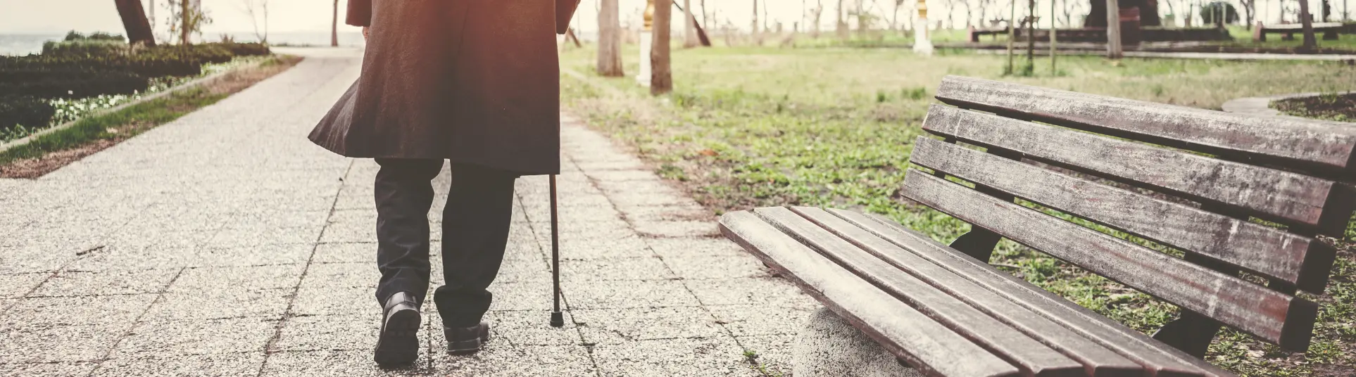 طریقه راه رفتن با عصا